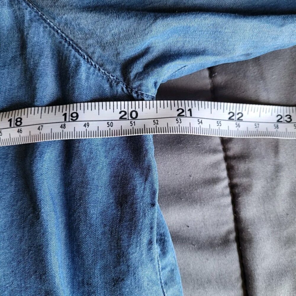 Alex & Parker Chambray Button Shirt Top Denim Size Xlarge Essential Tencel Blue - Picture 4 of 7